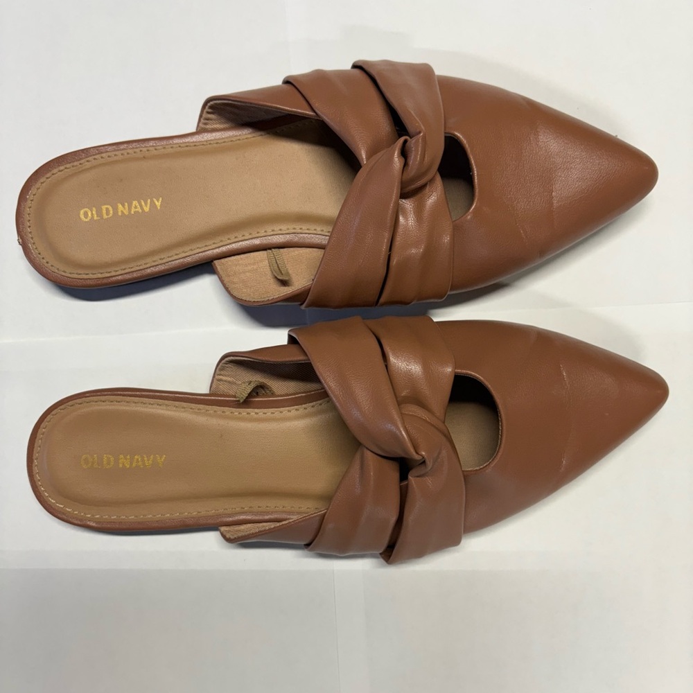 Old Navy Women's Tan Slip-On Shoes